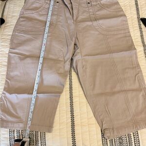 Lee Relaxed Fit Beige Casual Pants